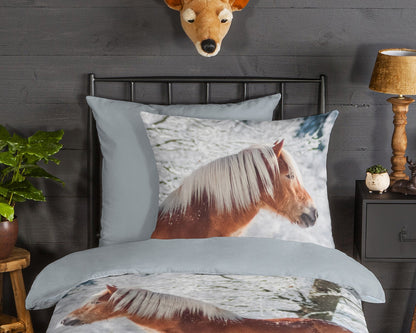 Kinderdekbedovertrek Good Morning Flanel Scarlet - Duitsland 135x200 + 1* 80x80 cm